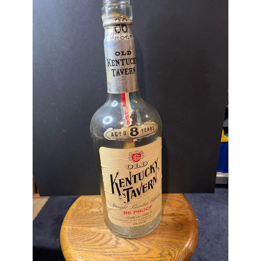 Vintage Old Kentucky Tavern 1 Gallon Glass Whiskey Bottle Empty 86 Proof 19 Inch
